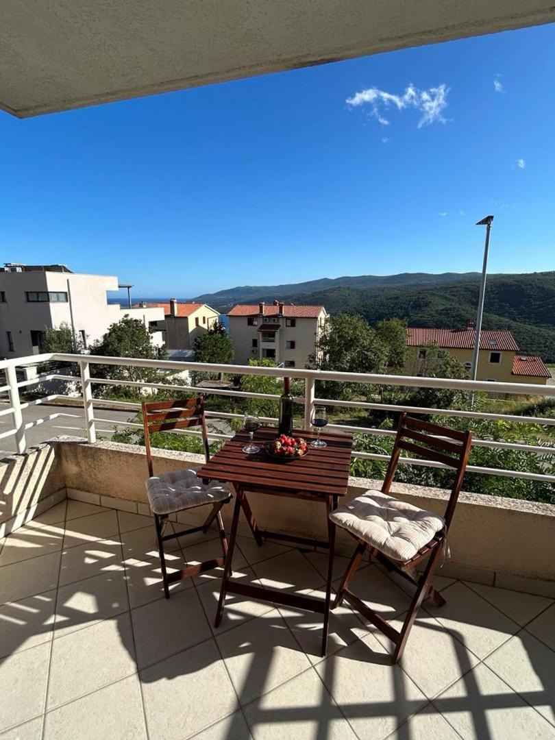 Gorgeous Biserka Apartment Near The Sea Rabac Exterior photo