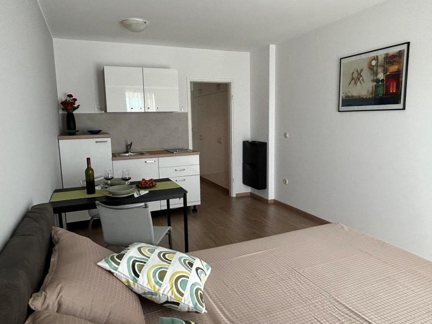 Gorgeous Biserka Apartment Near The Sea Rabac Exterior photo
